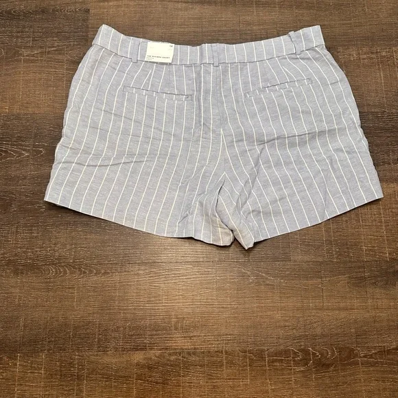 LOFT Floral Embroidered Stripe Riviera Shorts Blue Striped Linen Blend Size 14 - Picture 2 of 6